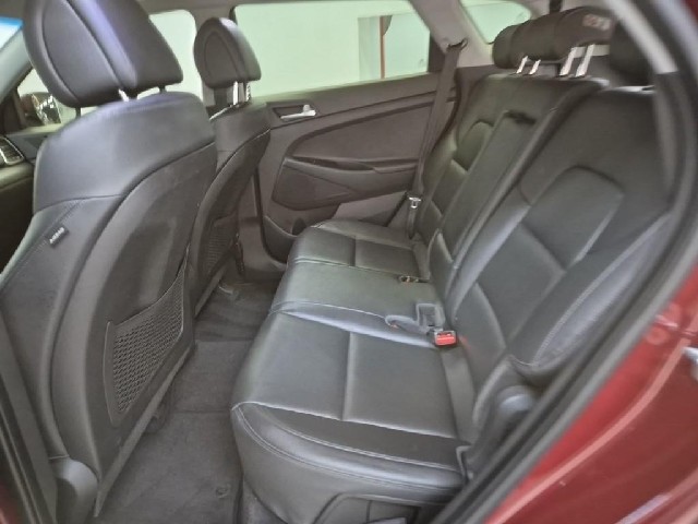 6071000235R12.jpg