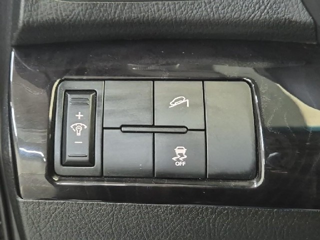 6071500324R19.jpg
