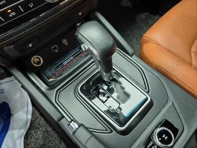 6061002898R8.jpg