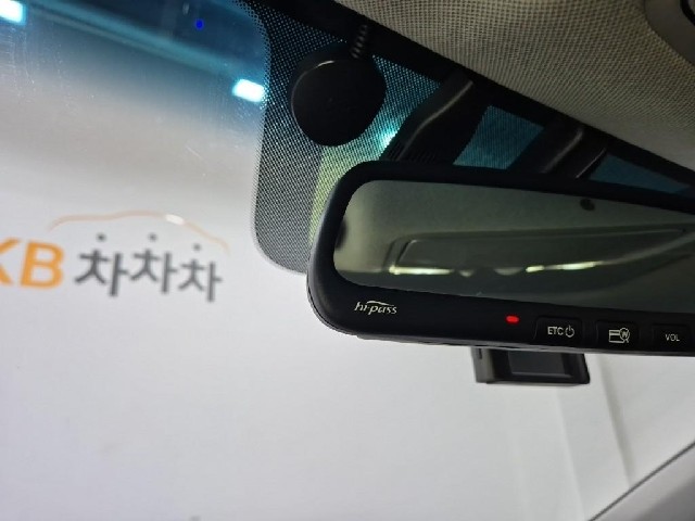 6101000560R17.jpg