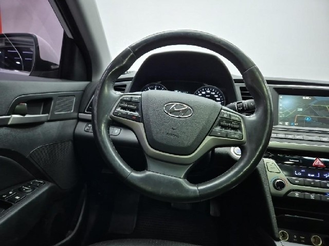 6101000560R9.jpg