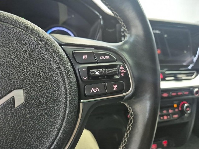 6051500847R15.jpg