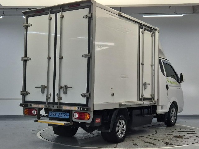 6051002642R3.jpg