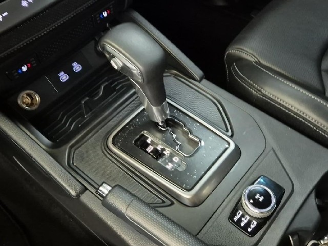 6051501642R8.jpg