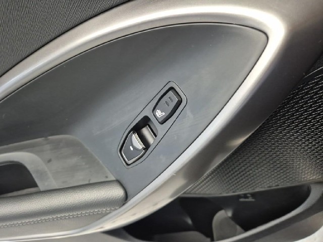 6071500004R19.jpg