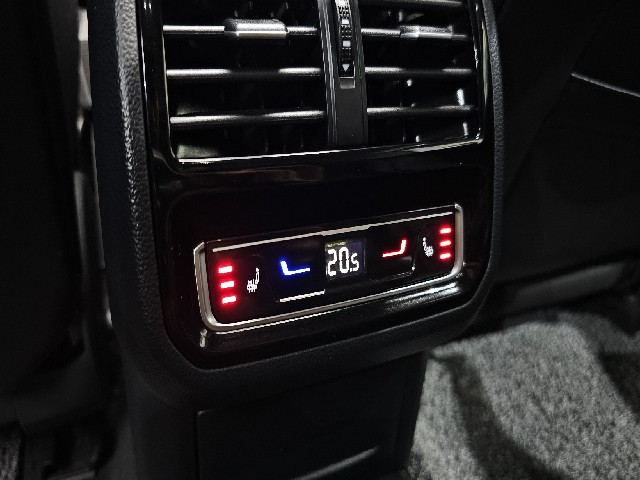ca9e520db9f1790e0850a566f2d997c8.jpeg