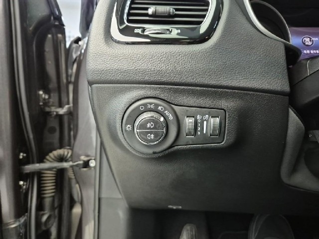 6051501482R18.jpg