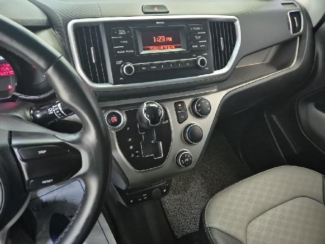 6051501762R10.jpg