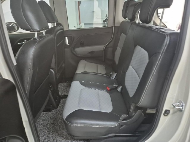 6051501762R12.jpg