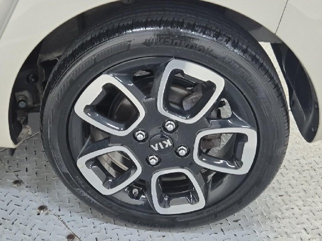 6051501762R19.jpg