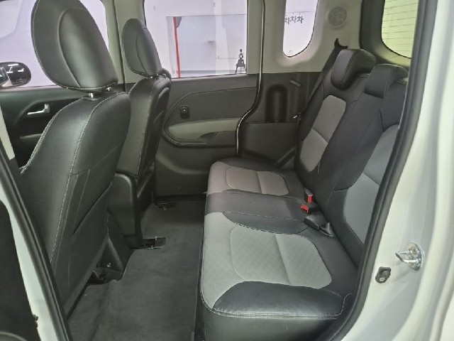 6061500178R12.jpg