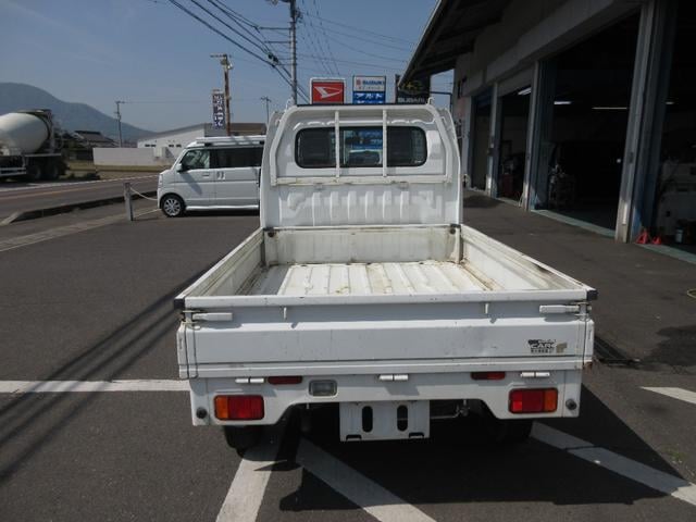 1300138A30250427W00306.jpg