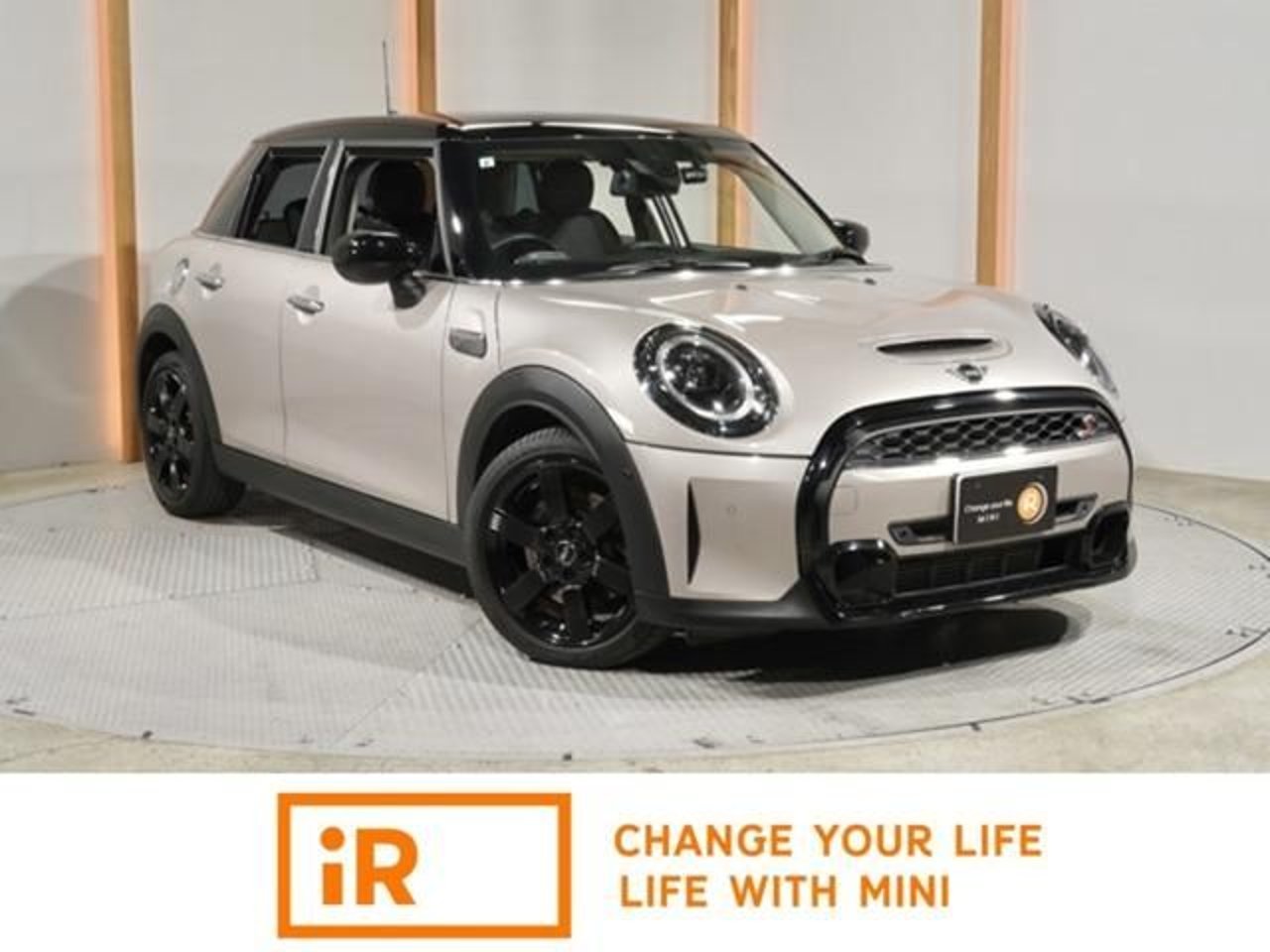 2021 BMW Mini, photo 1 of 1