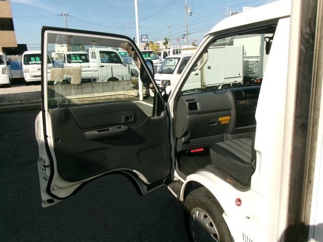 0740030A30261002W00111.jpg