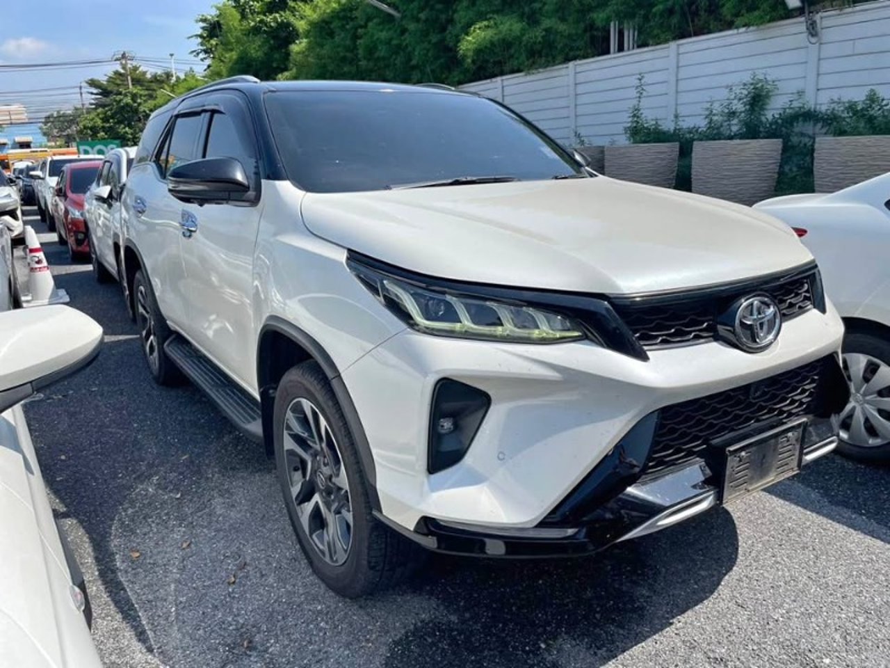 2021 Toyota Fortuner, photo 1 of 1