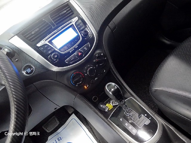 4011501230R9.jpg