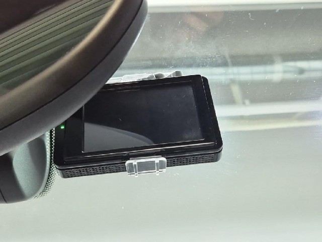 6101000167R15.jpg