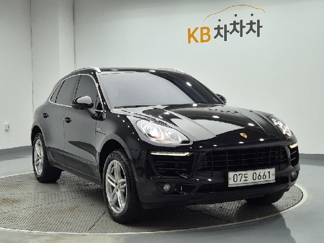 6101000167R4.jpg