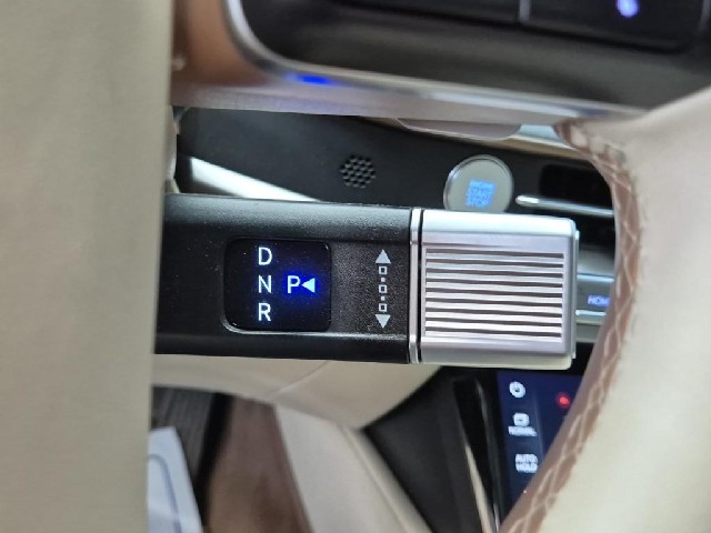 6091500835R8.jpg