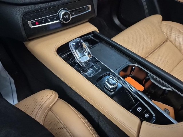 6101500324R8.jpg