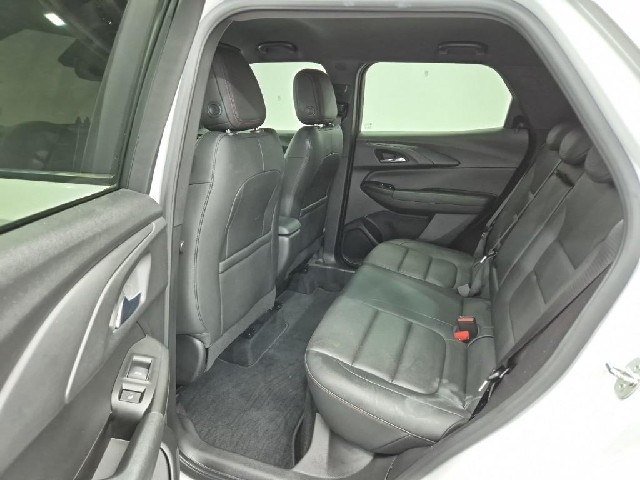 6101000192R12.jpg