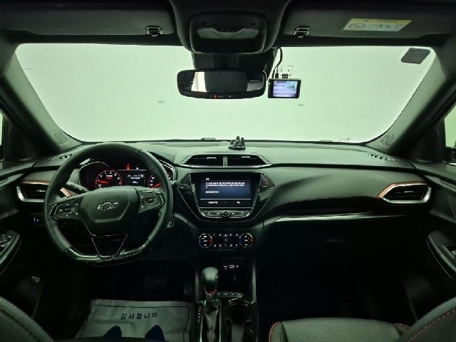 6101000192R7.jpg