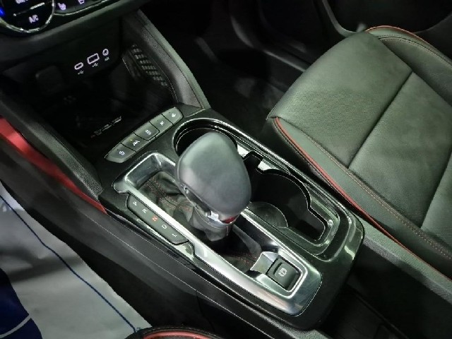 6101000192R8.jpg