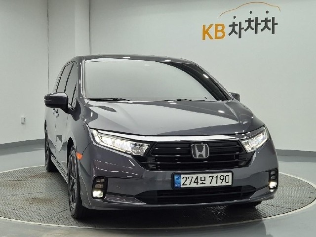 6101000083R4.jpg