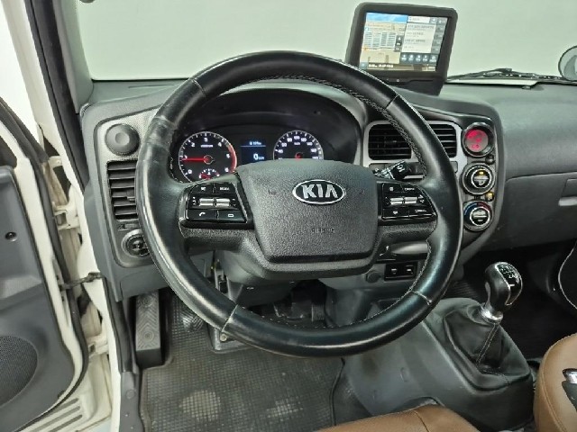 6101000060R8.jpg