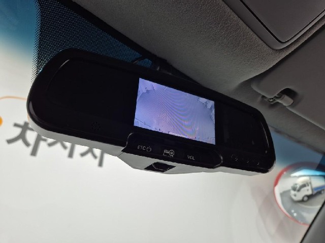 6091501643R17.jpg