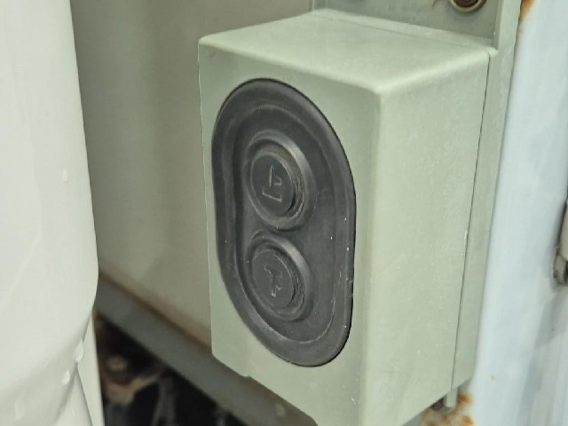 6091501643R19.jpg
