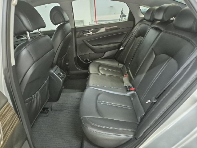 6091001487R12.jpg