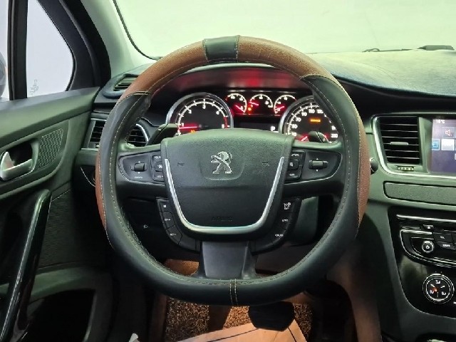 6081002098R9.jpg