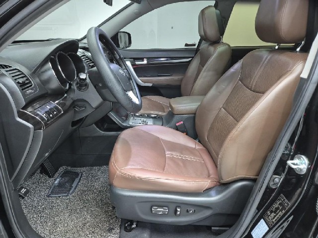6081000024R11.jpg