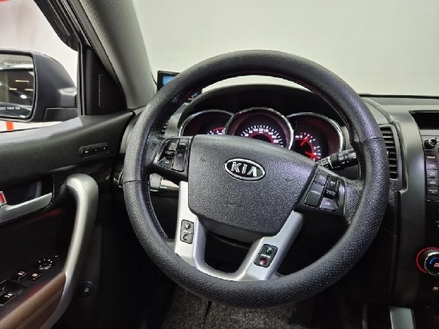 6081000024R9.jpg