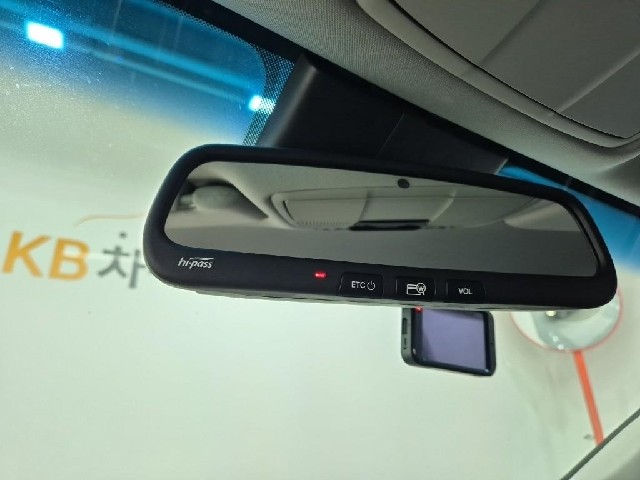 6101000240R16.jpg