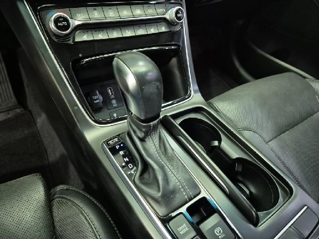 6101000240R8.jpg