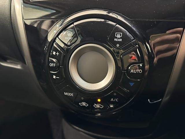 0509824A30261015W00702.jpg