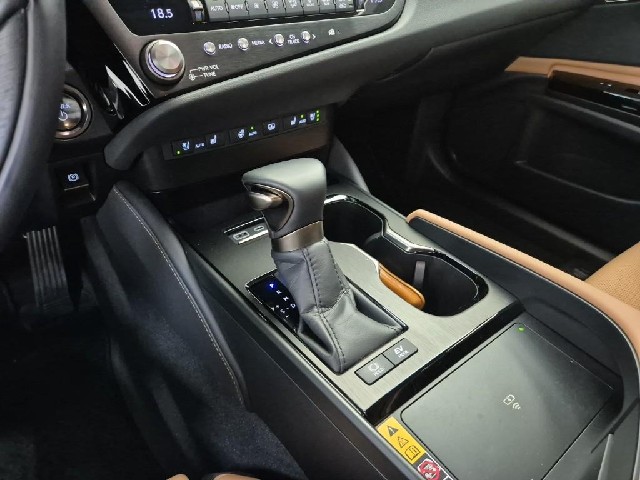 6091501484R8.jpg