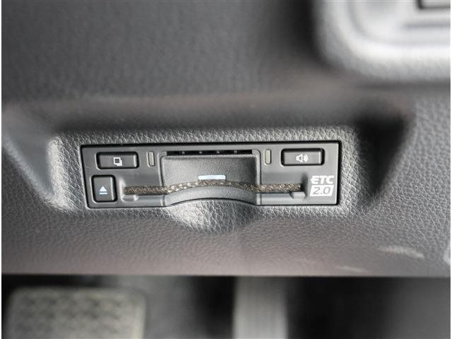 0200810A30261015W00206.jpg