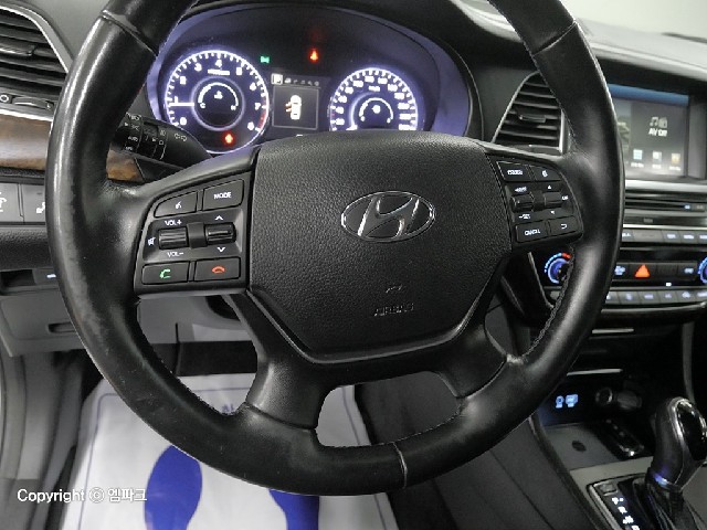 6081001837R8.jpg