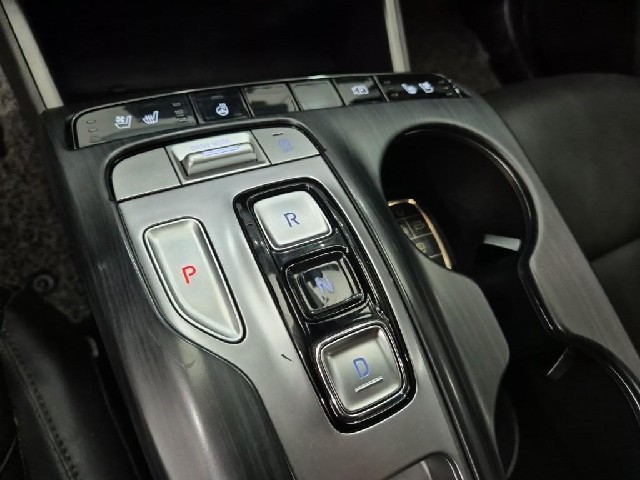 6081000856R8.jpg