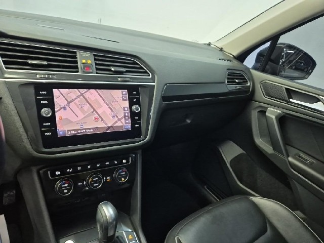 6081001759R10.jpg