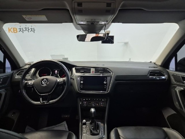 6081001759R7.jpg