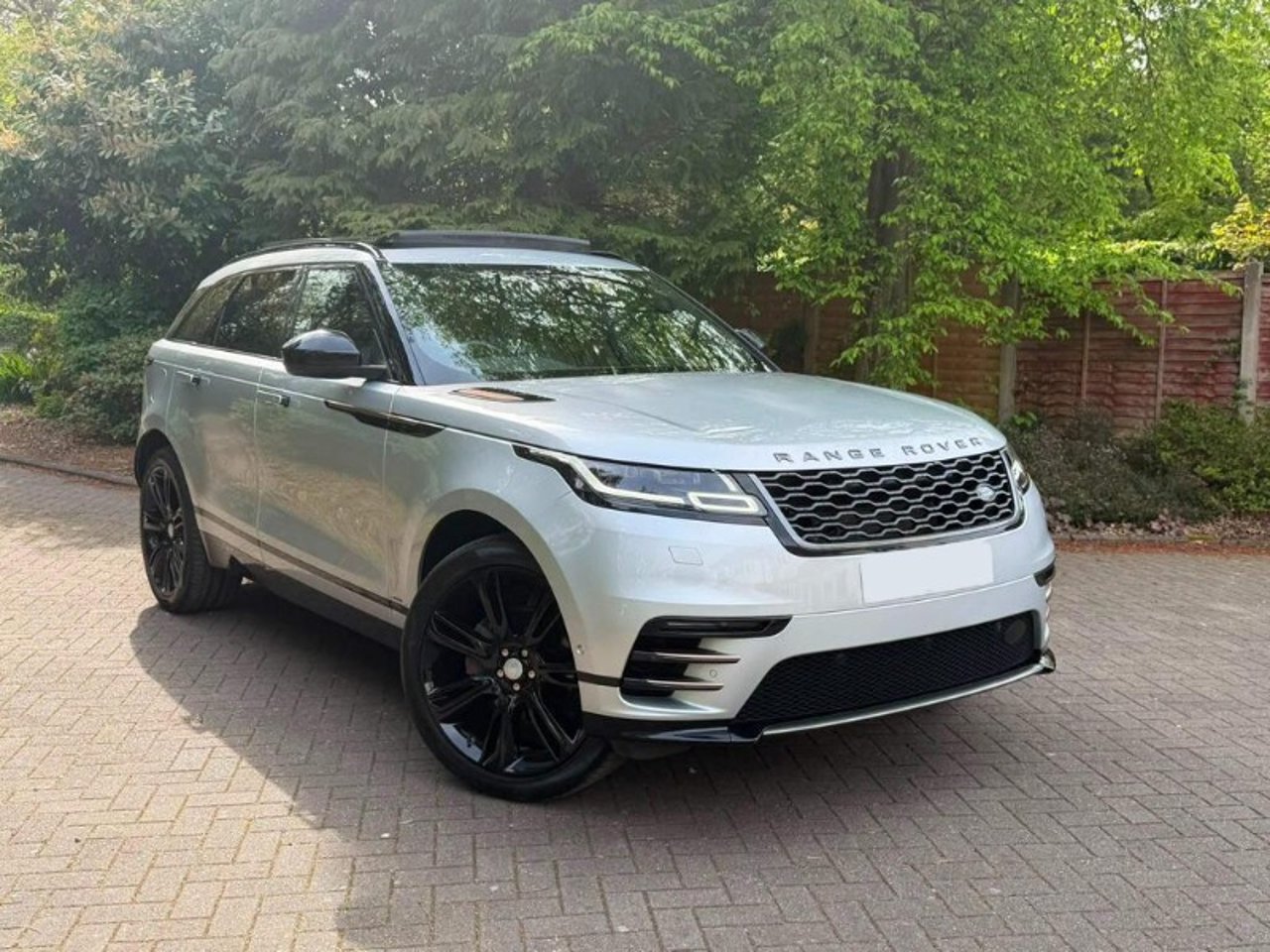 2019 Land Rover Rover, photo 1 of 1