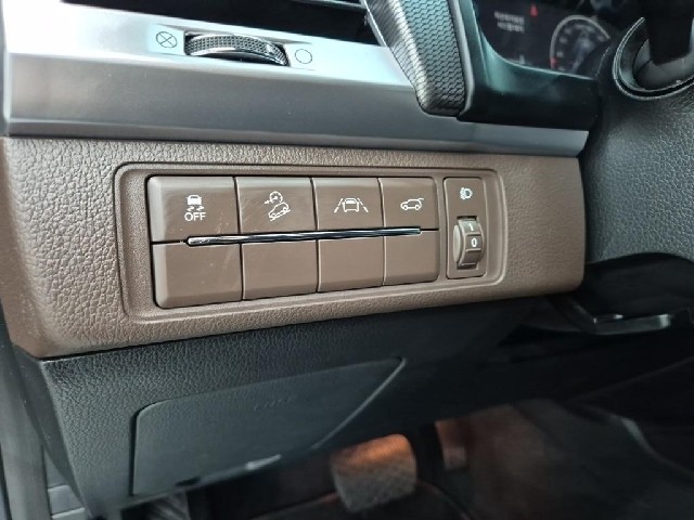 6071001916R17.jpg