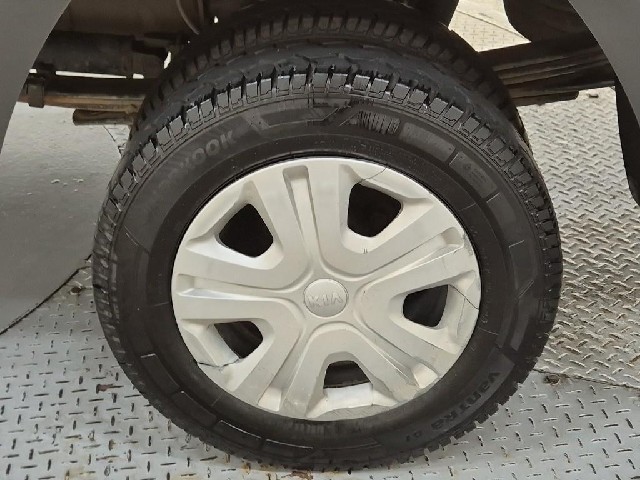 6081501948R16.jpg