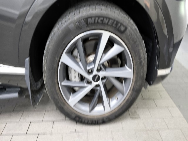 e23dac6e67f64245a30bb04b0e7b1110.jpeg