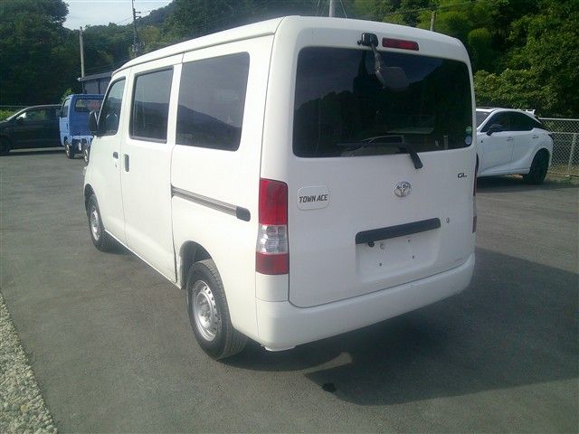 05.jpg