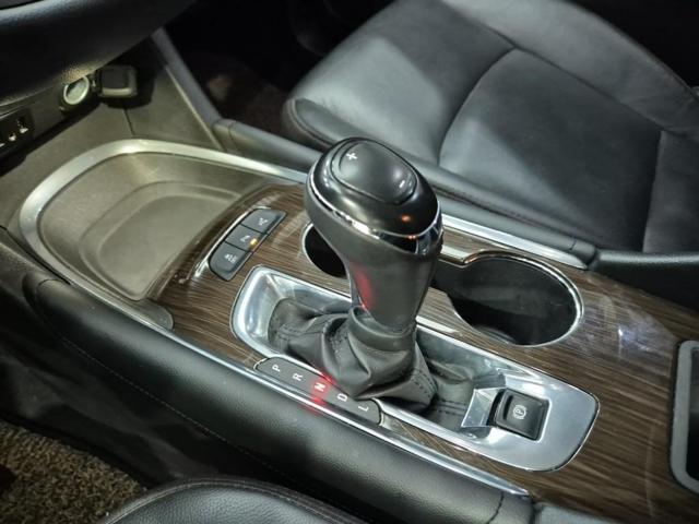6061000497R8.jpg